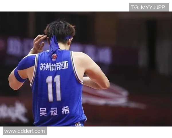 吴冠希：从青春篮球梦到职业生涯的辉煌蜕变与坚持之路